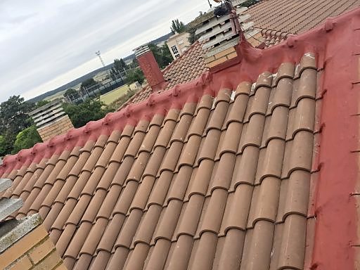 Trabajo de Tejados y Reformas Hnos. Ruiz en Palencia